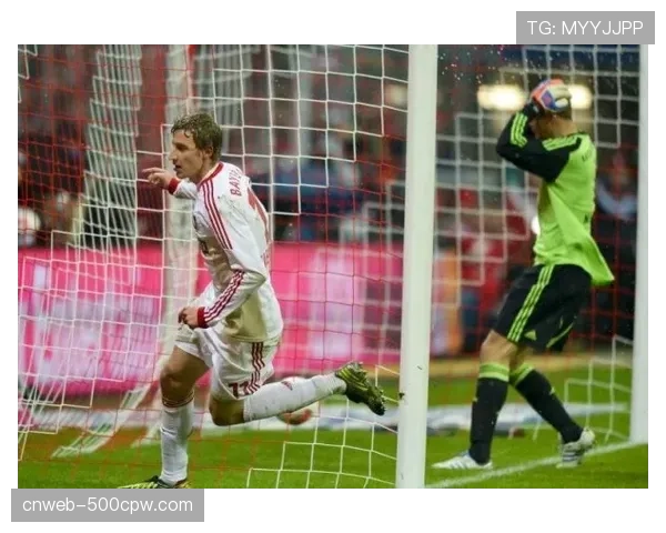 德甲“足球梦想”公益活动走进社区，百名儿童参与训练课